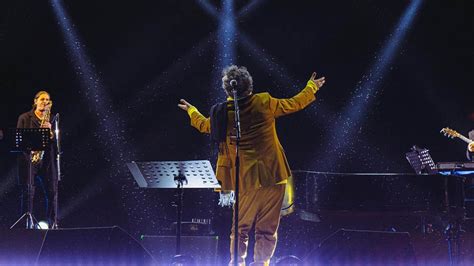 El Concierto Inolvidable de Fito Páez en el Teatro Gran Rex: Una Noche Mágica Llena de Emoción y Nostalgia